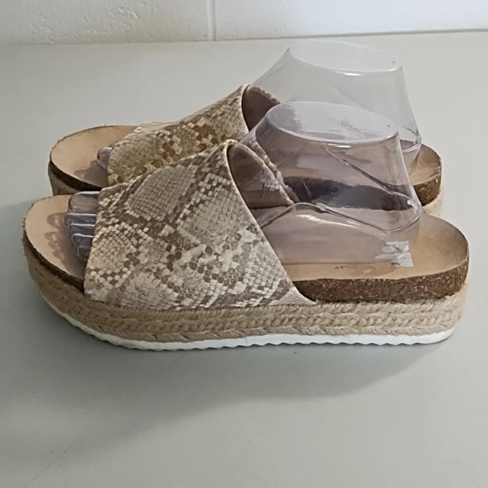 Dolce Vita Tan Espadrille Slide Platform Shoes